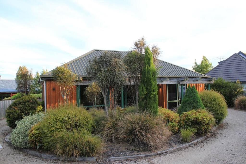 Villa Popular Family And Pet Friendly Modern Cosy Bach Wifi à Hanmer Springs Extérieur photo