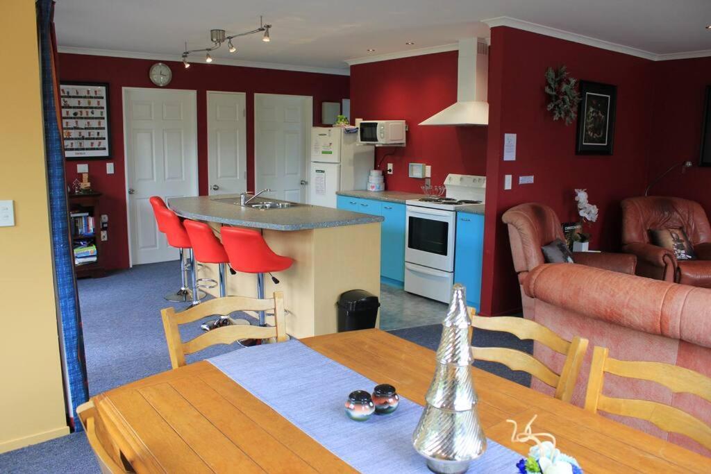 Villa Popular Family And Pet Friendly Modern Cosy Bach Wifi à Hanmer Springs Extérieur photo